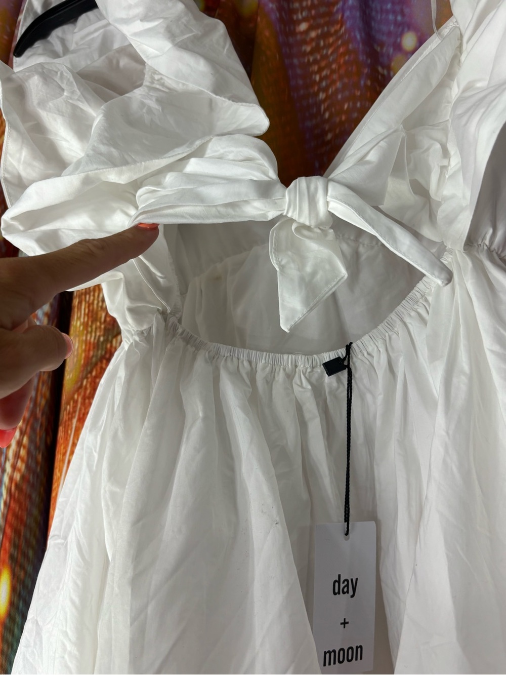 Day+ Moon White Ruffled V-Neck Mini Dress Open Back - Picture 3 of 6